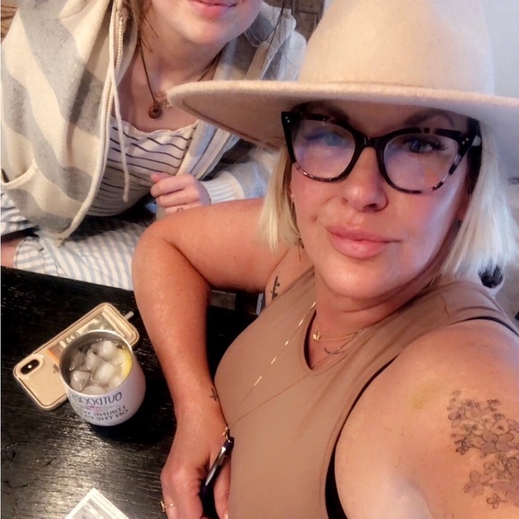 Meet your Posher, Rebecca - Picture 9 of 16